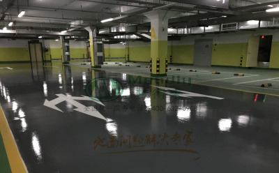 ‌旧地面翻新方案：会宁环氧地坪涂层覆盖混凝土裂缝修复技术